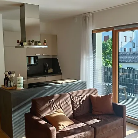 Ehrenburg - Private Apartmán *