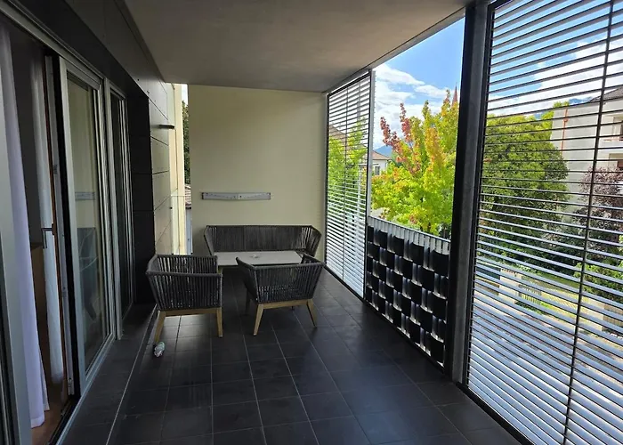 Ehrenburg - Private *